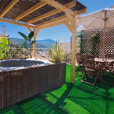 Flowers In The City - Elegant Home In Argostoli Exteriér fotografie