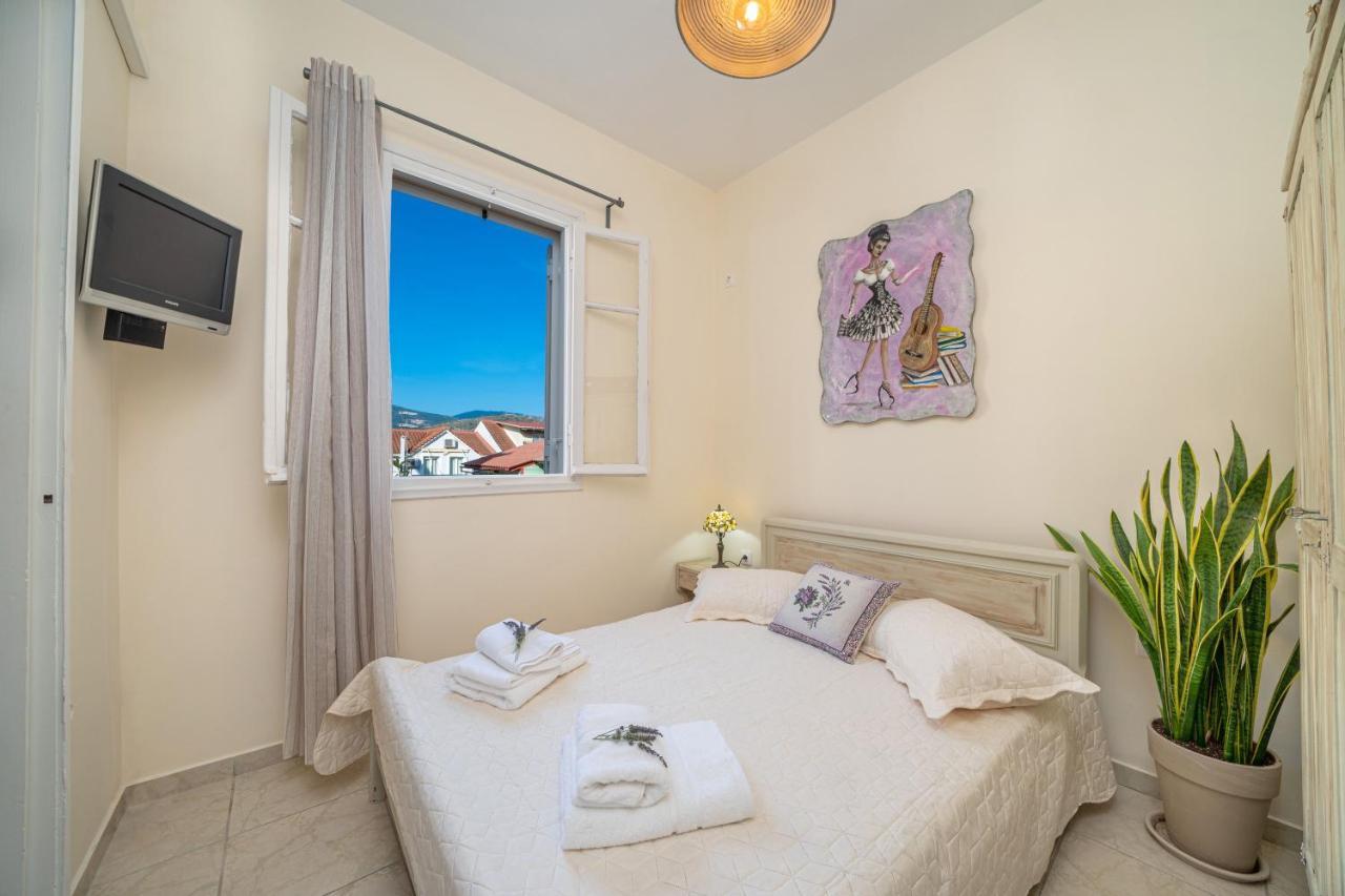 Flowers In The City - Elegant Home In Argostoli Exteriér fotografie